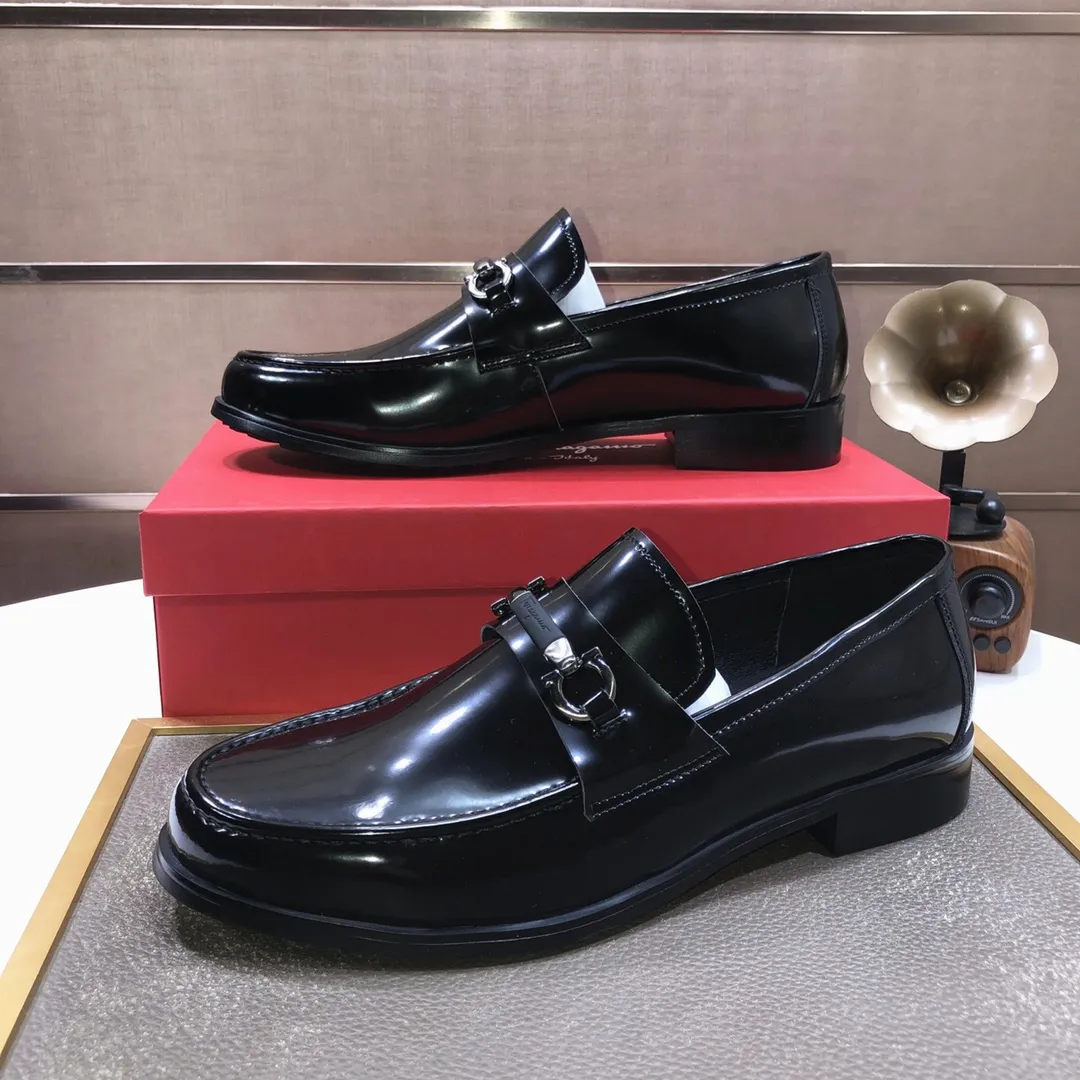 Men's shoes💰480💰[Ferragamo/Ferragamo] The latest model in the counter. Original imported high-quality cowhide with open sides + imported sheepskin lining + original luxury metal buckle + original combination outsole. Comparison without pressure. 38--45 (45 is custom-made and cannot be returned or exchanged)